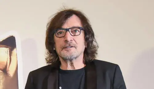 Claudio Cecchetto: "La musica non si ferma e non è mai diseducativa. Oggi si censura un artista per mettersi in mostra"
