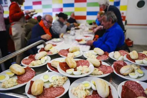 Cardinal Ferrari. Un pranzo di solidarietà per 200 persone
