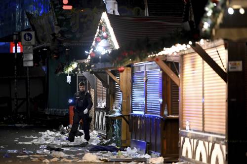 Attentato a Magdeburgo, il mercatino di Natale dopo l'attacco