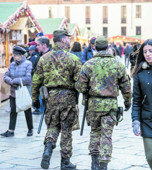 "Attenzione massima agli eventi". Monitorati potenziali lupi solitari