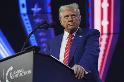 "Buon Natale ai meravigliosi militari cinesi": quello strano messaggio di auguri di Trump