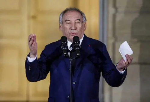 Parigi, altra fumata nera per il governo