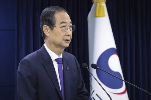 Corea del Sud, passa l'impeachment contro il presidente ad interim: cosa succede adesso?