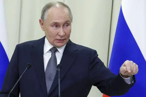 Putin: "Incontro Trump". Per difendere il petrolio