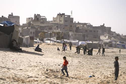 Raid israeliano a Gaza, chiuso l'ultimo ospedale funzionante