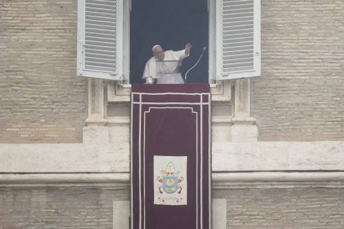 Bergoglio, l'appello dopo il caso Iran