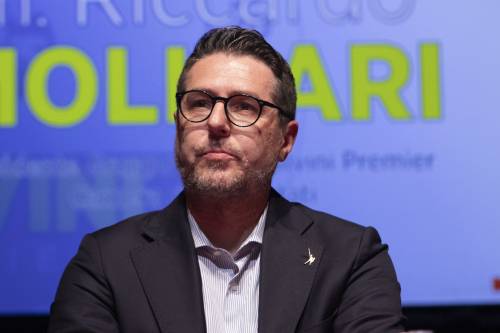 Il centrodestra difende gli agenti indagati dai pm. E ritorna l'ipotesi dello scudo per chi spara
