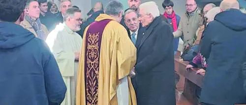 Il blitz di Mattarella a Caivano: "Siete la speranza del futuro"