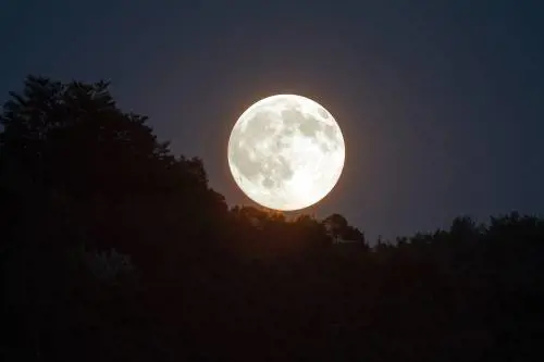 La bandiera cinese sulla Luna? Se non la porta un astronauta non vale