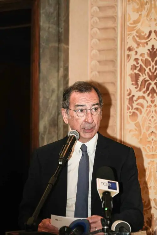 Il Pd coccola occupanti  e centri sociali, ma tace  sugli abusi di Capodanno