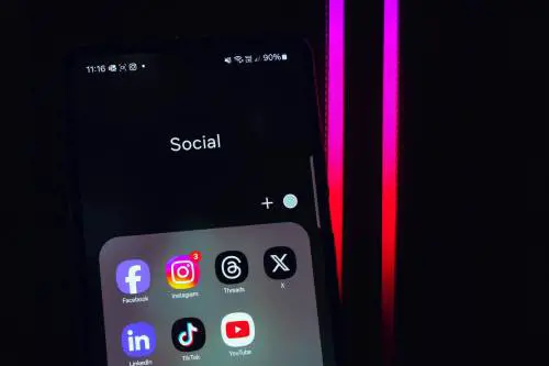 Influencer avvelena la figlia di un anno per un folle piano