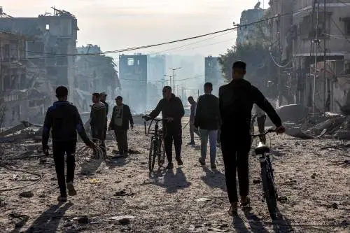 L'ultradestra minaccia di lasciare il governo. Ma Israele e Hamas firmano la tregua