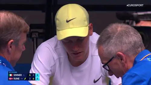 Il tremore, la pressione, gli 11 minuti di malore. Cosa è successo a Sinner