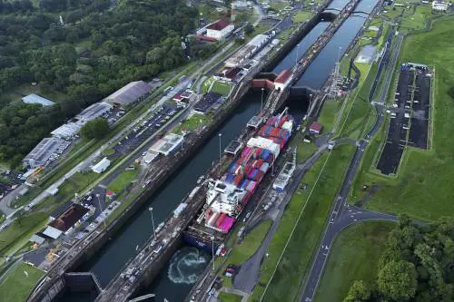 Esercitazioni Usa nel Canale di Panama: l'avvertimento di Trump alla Cina