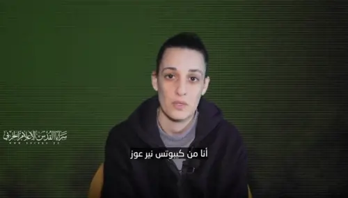 Il video dell'ostaggio e l'appello a Trump: Hamas continua il reality del terrore