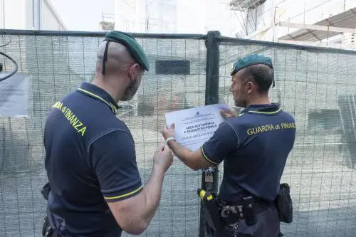 "Comune responsabile delle regole urbanistiche. Multinazionali in fuga"