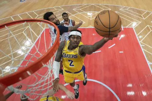 Nba, choc da 10 miliardi. I Lakers passano di mano