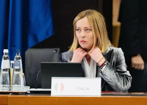 "Strappo" di Meloni ma niente abiure: messaggio di Roma all'Aia