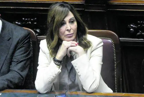 Santanchè: "Settore sano ma la sinistra fa polemiche tra overtourism e crisi"
