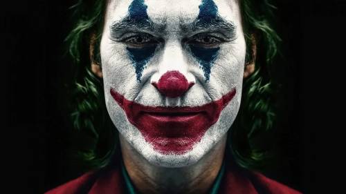 La politica del Joker. Una risata grottesca seppellirà i nemici