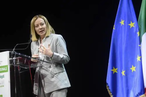Meloni: “Non aiutiamo gli evasori, lo dimostra il record delle Entrate”