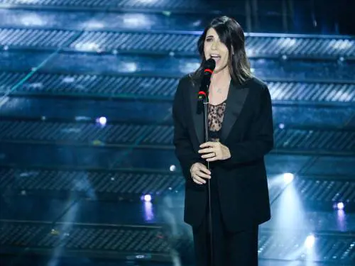 Sanremo 2025 le immagini più belle della seconda serata