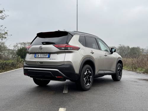 Nissan X-Trail N-Trek: guarda la gallery del SUV ibrido per l'avventura