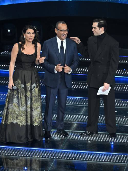 Sanremo 2025, le immagini più belle della quarta serata