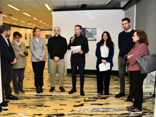 "Lontani, ma vicini": fotografie dal carcere. In mostra al Pirellone gli scatti dei detenuti