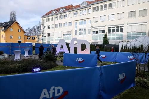 "È un gruppo terroristico". Niente impiego pubblico per chi ha la tessera di Afd