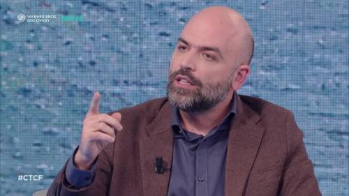 "Si comportano da banditi". Saviano senza freni: altri insulti contro il governo