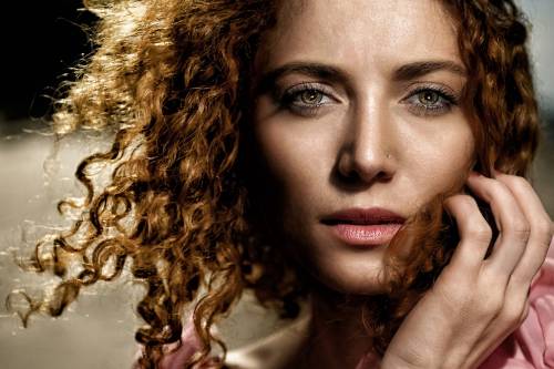 Capelli più lunghi e sani: ecco i cibi da mangiare