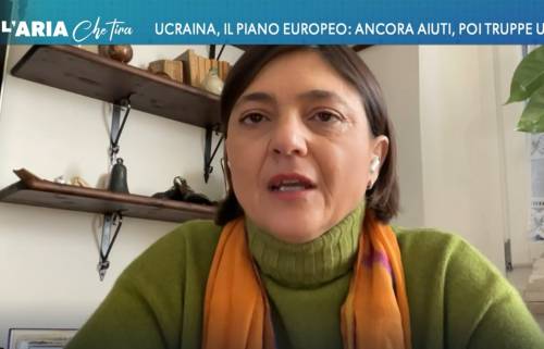 "Si finge morta...". La provocazione di Debora Serracchiani contro Giorgia Meloni