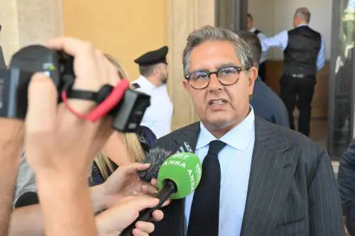 Fuga di notizie, c'è la prima inchiesta