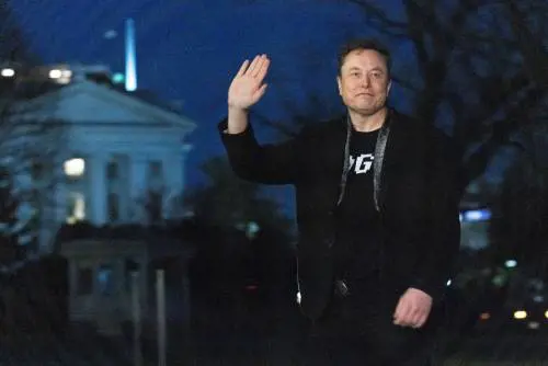 I pirati di Musk fanno i corsari