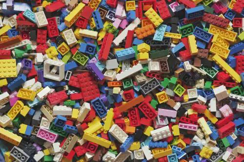 L'utile Lego in accelerazione i mattoncini più forti dei dazi