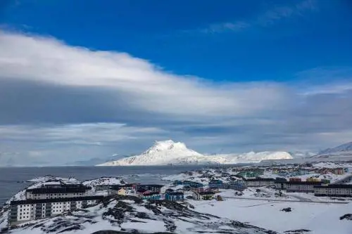 Gas, minerali, petrolio nell'isola che fa gola alle potenze mondiali