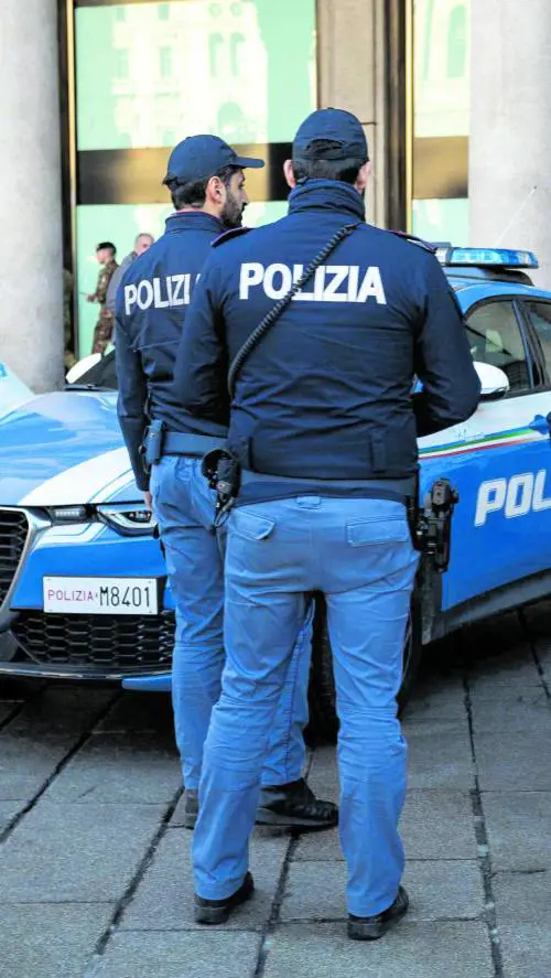 Messina, ventunenne accoltellata e uccisa per strada