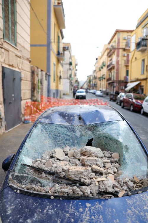 Campi Flegrei, scosse e terrore. "L'evacuazione è una possibilità"