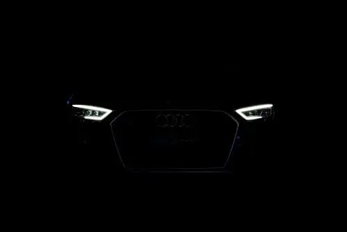 Audi taglierà 7.500 lavoratori. Byd ricarica a velocità record