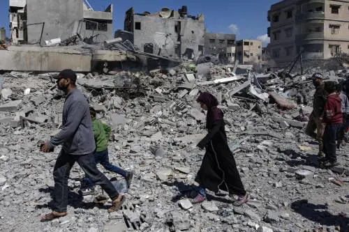 I tank tornano a Gaza. Ma Israele contesta Bibi