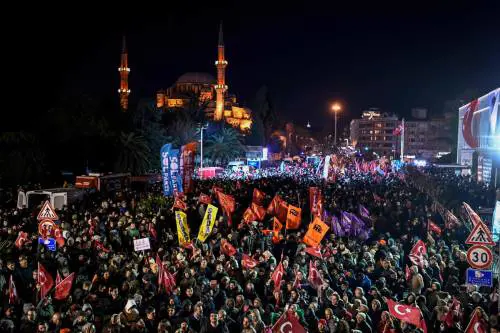 Arrestato Imamoglu: l'ira di Istanbul