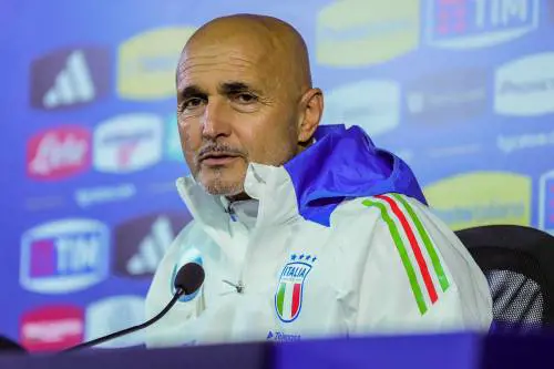 Kean, la grande occasione nella sfida delle sfide. "È più adatto di Retegui"