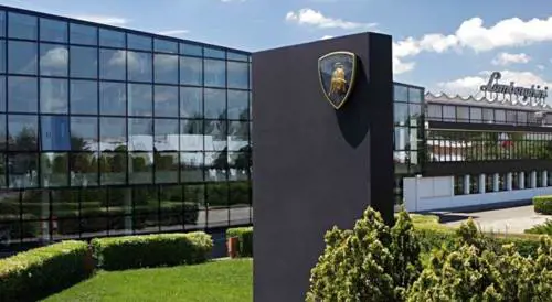 Consegne, fatturato e risultato operativo: per Lamborghini il 2024 è stato un anno record