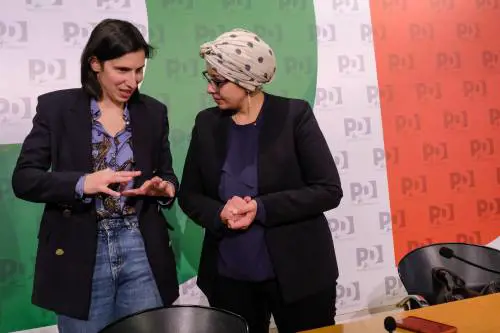 L'assessora dello sportello antirazzista diventa un modello per la Schlein