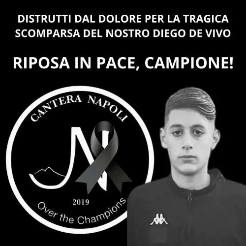 Si sente male alla scuola calcio: morto un 14enne a Napoli