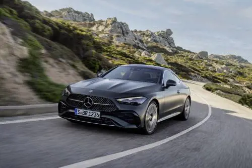 Mercedes CLE 200: la gallery della coupè mild-hybrid benzina