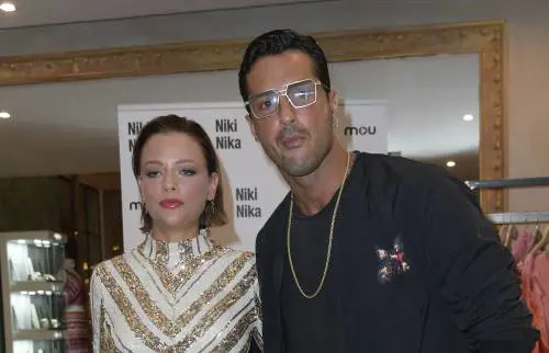 La comunità, il carcere, le bella vita: la storia d'amore tra Fabrizio Corona e Silvia Provvedi