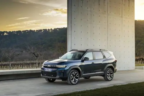 Dacia Bigster, primo contatto: il nuovo SUV stupisce per comfort, spazio e consumi