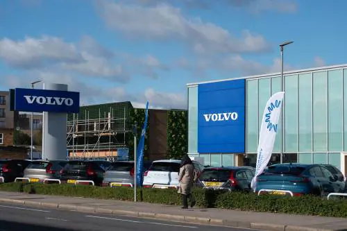 "Pericolo combustione". Volvo richiama 73mila auto